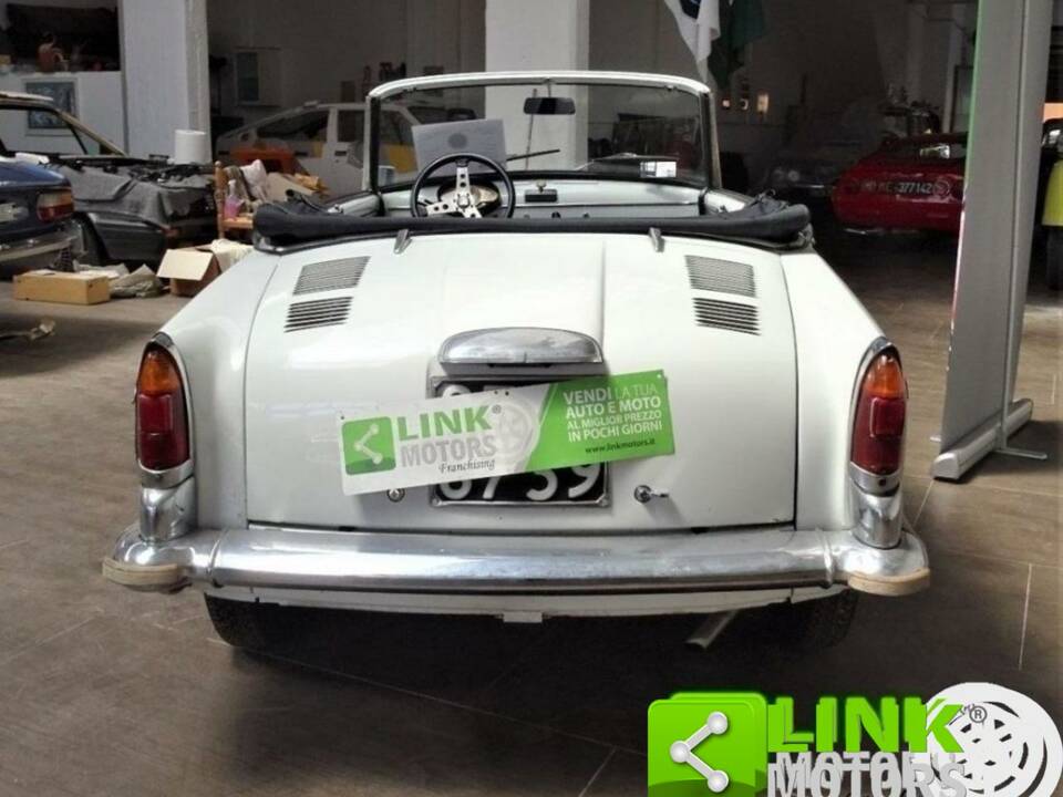 Image 7/10 of Autobianchi Bianchina Convertible (1971)
