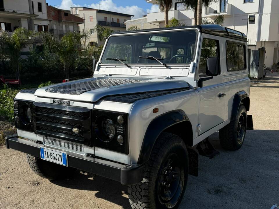 Immagine 1/7 di Land Rover Defender 90 Td5 (1999)