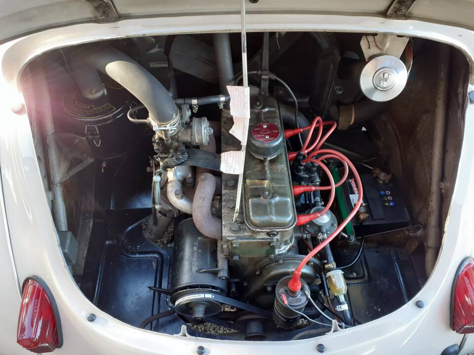 Afbeelding 2/8 van Renault 4 CV (1957)