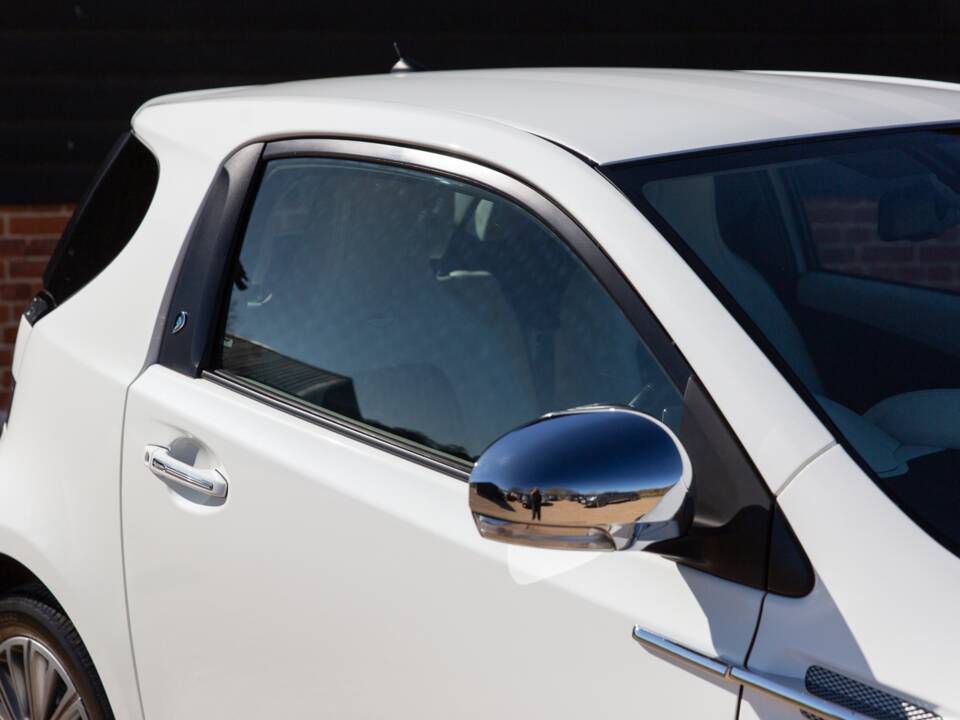 Bild 35/95 von Aston Martin Cygnet (2012)