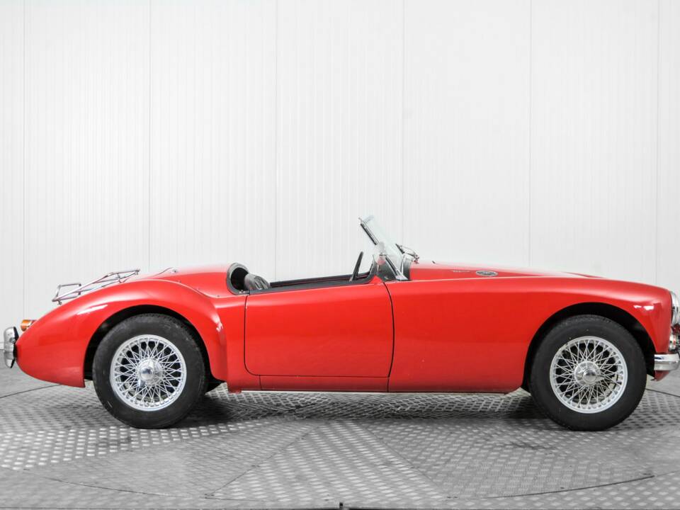 Image 10/50 of MG MGA 1600 (1900)