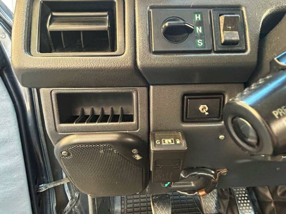 Bild 20/27 von Daihatsu Feroza 1.6i Special Hard-top (1991)