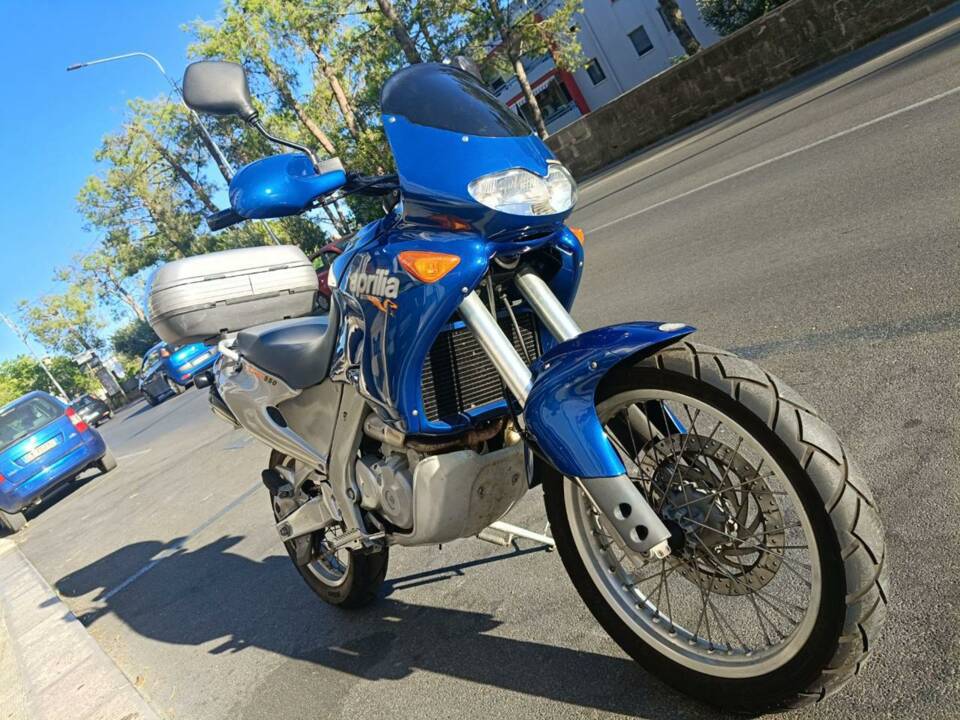 Image 13/41 de Aprilia DUMMY (1998)