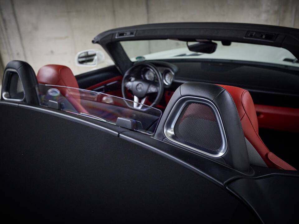 Bild 46/100 von Mercedes-Benz SLS AMG Roadster (2012)