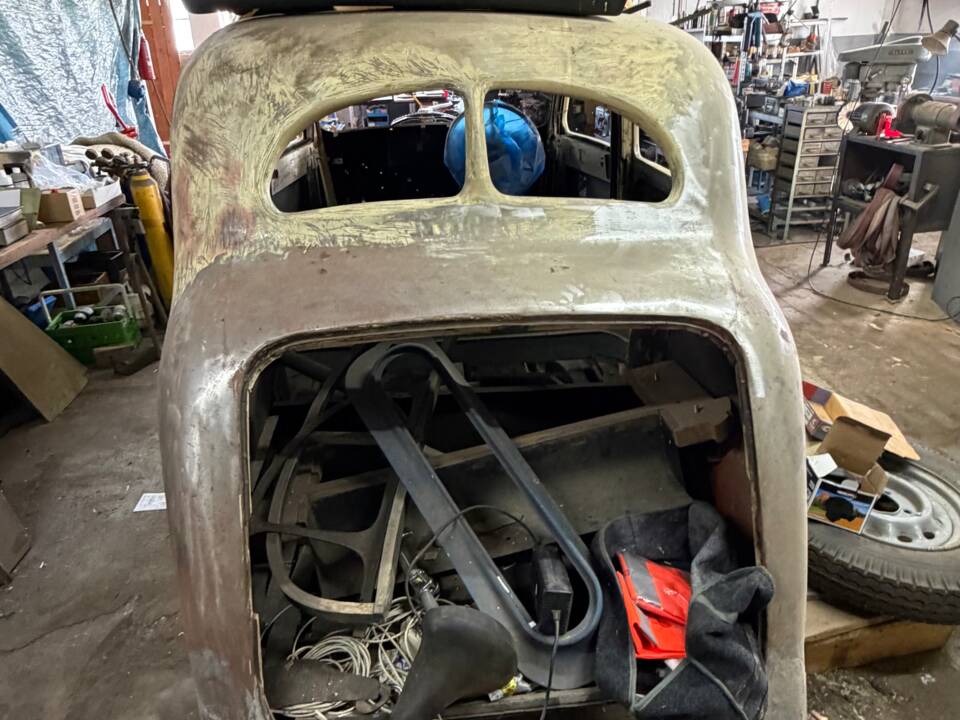 Image 13/19 of Daimler New Fifteen DB/17 (1937)