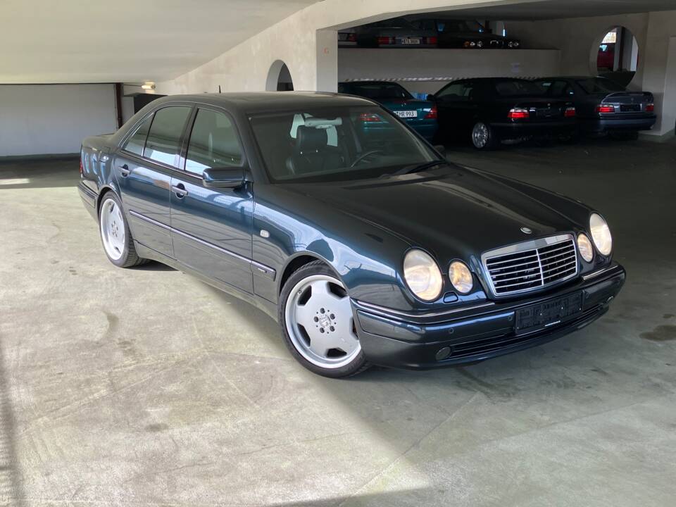 Afbeelding 1/21 van Mercedes-Benz E 50 AMG (1997)