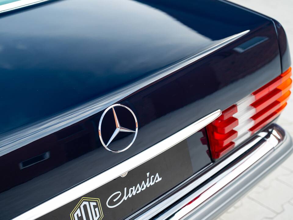 Image 16/72 de Mercedes-Benz 500 SEL (1984)