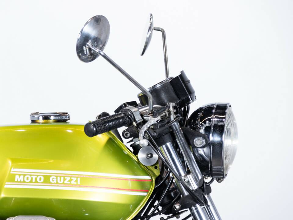 Image 21/40 of Moto Guzzi DUMMY (1973)