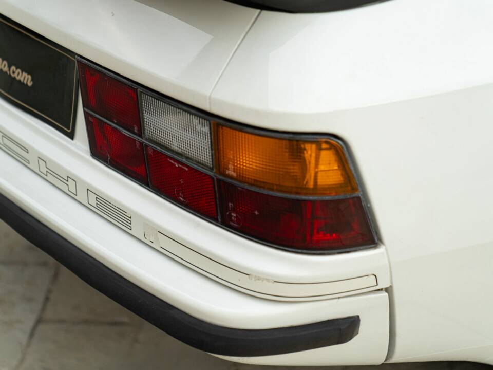 Bild 20/50 von Porsche 944 (1985)