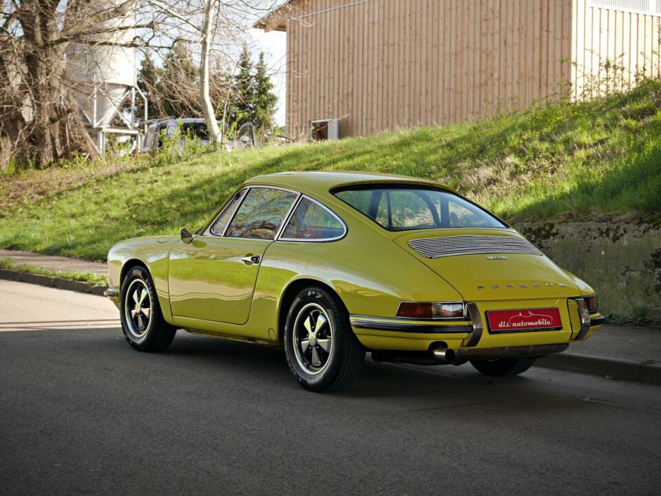 Image 18/28 of Porsche 911 2.0 S (1968)