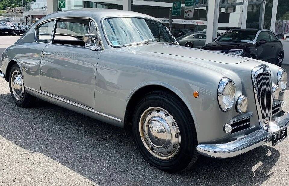 Immagine 2/15 di Lancia Aurelia B20 GT 2500 (1958)