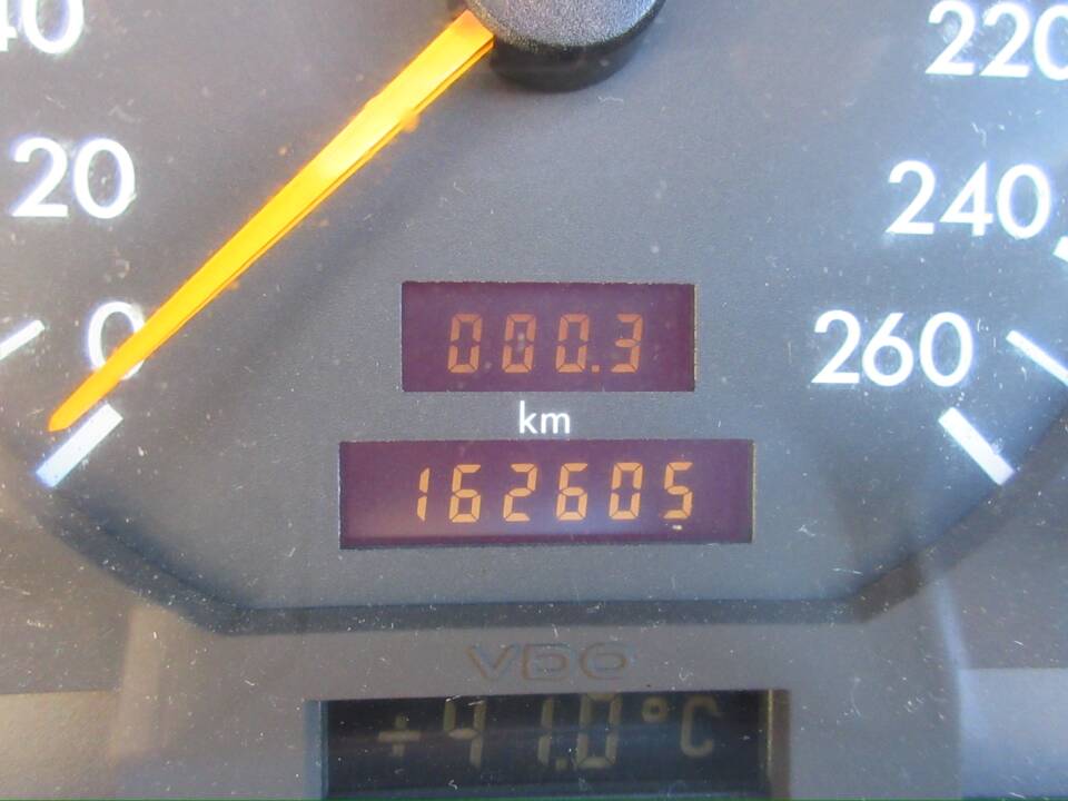 Image 23/39 of Mercedes-Benz SL 320 (1994)