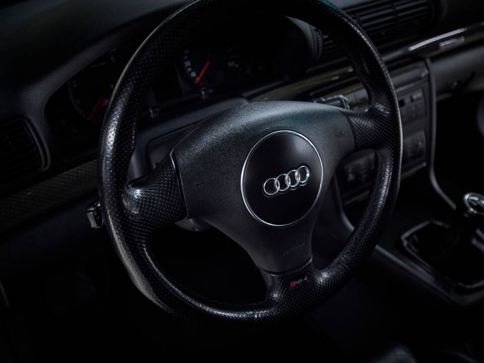 Imagen 58/100 de Audi RS4 Avant (2001)