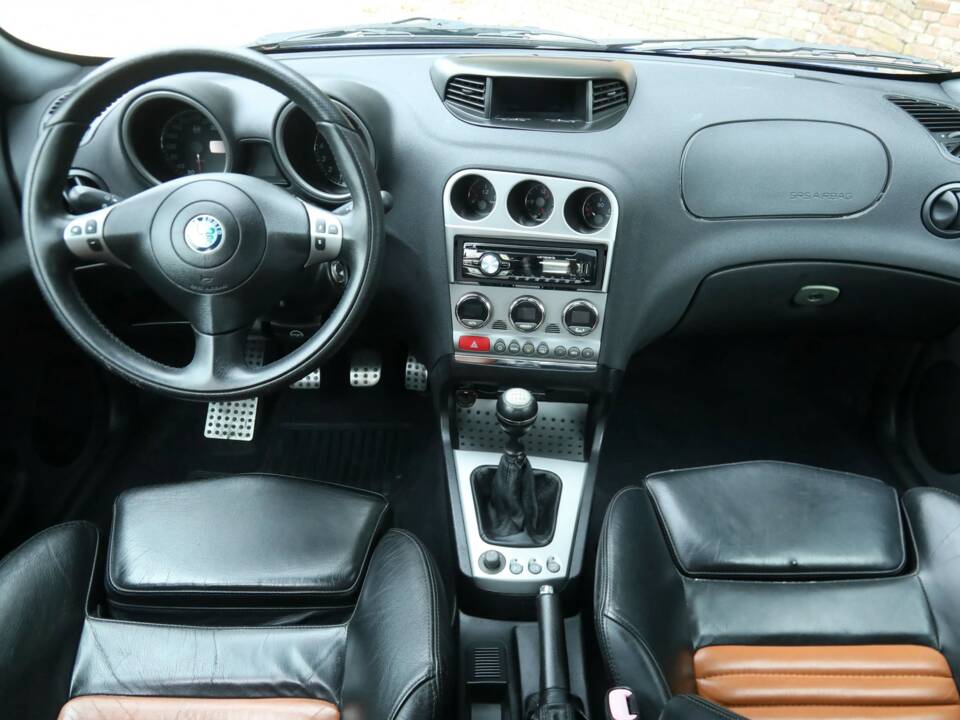 Imagen 31/50 de Alfa Romeo 156 3.2 V6 GTA (2003)
