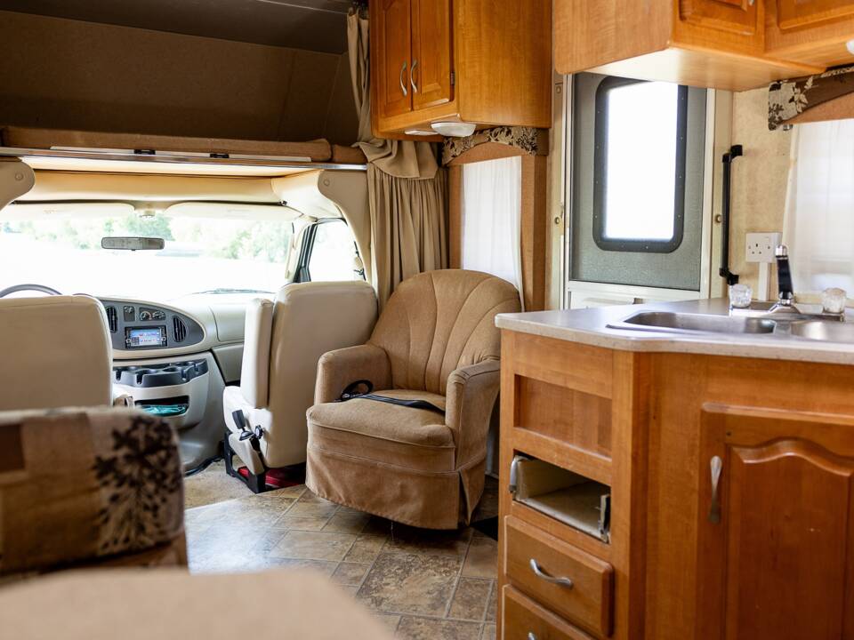 Bild 4/50 von Ford E-450 Forest River Sunseeker (2007)