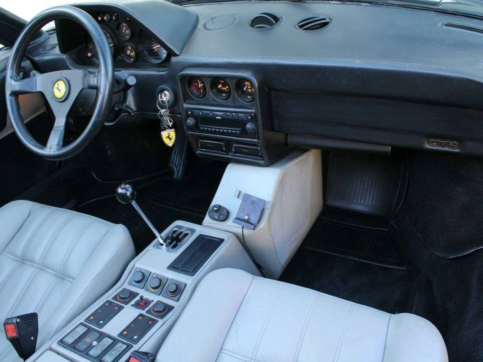 Imagen 13/18 de Ferrari 328 GTS (1989)
