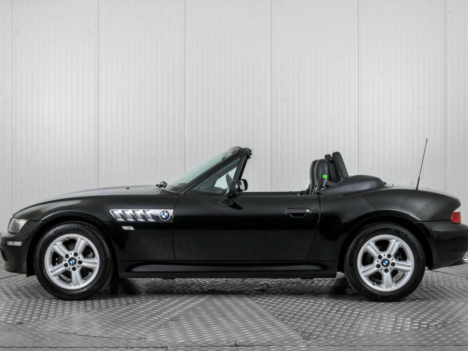 Image 11/50 of BMW Z3 1.8 (2001)