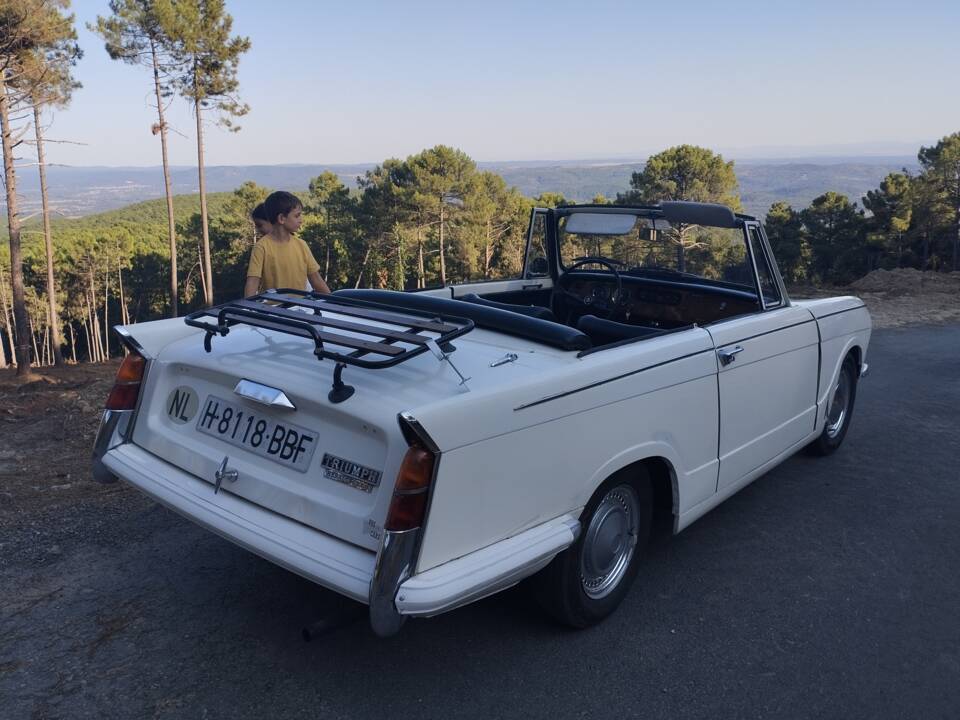 Image 4/21 of Triumph Herald 13&#x2F;60 (1970)