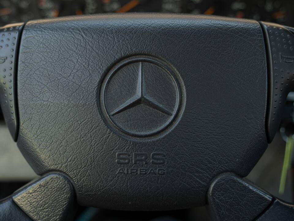 Bild 42/50 von Mercedes-Benz SL 320 (1997)