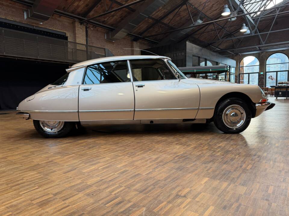 Bild 7/32 von Citroën DS 21 Pallas (1971)