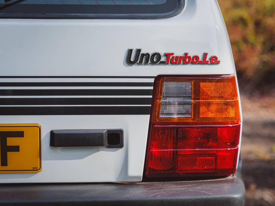 Image 20/42 of FIAT Uno Turbo i.e. (1987)