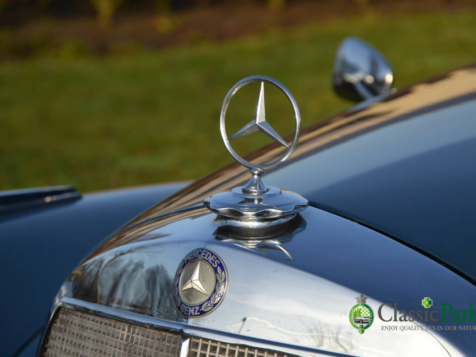 Image 15/50 de Mercedes-Benz 300 d Cabriolet D (1958)