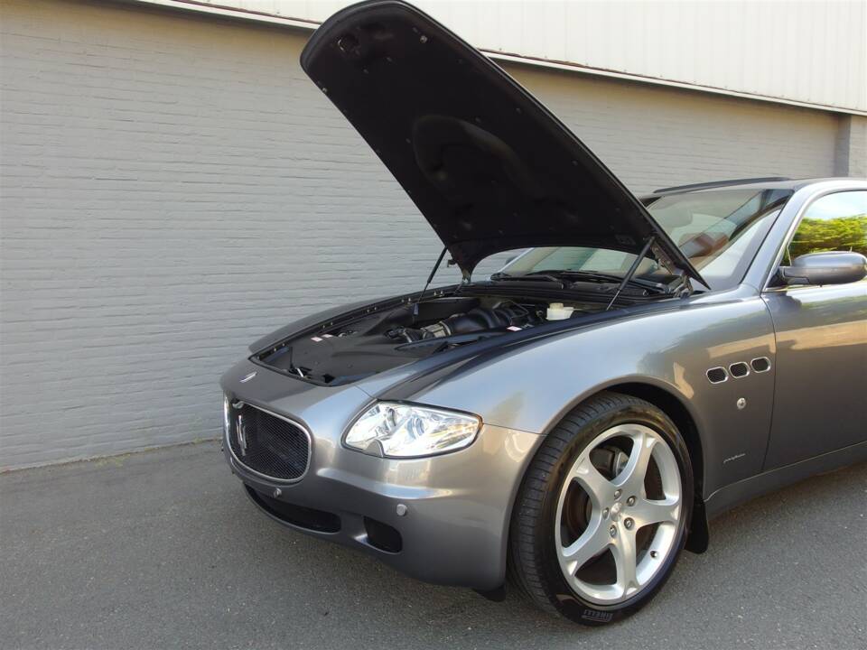 Image 80/99 of Maserati Quattroporte 4.2 (2007)