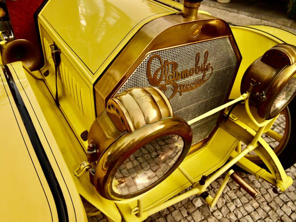 Image 21/50 of Oldsmobile Special 40HP (1910)