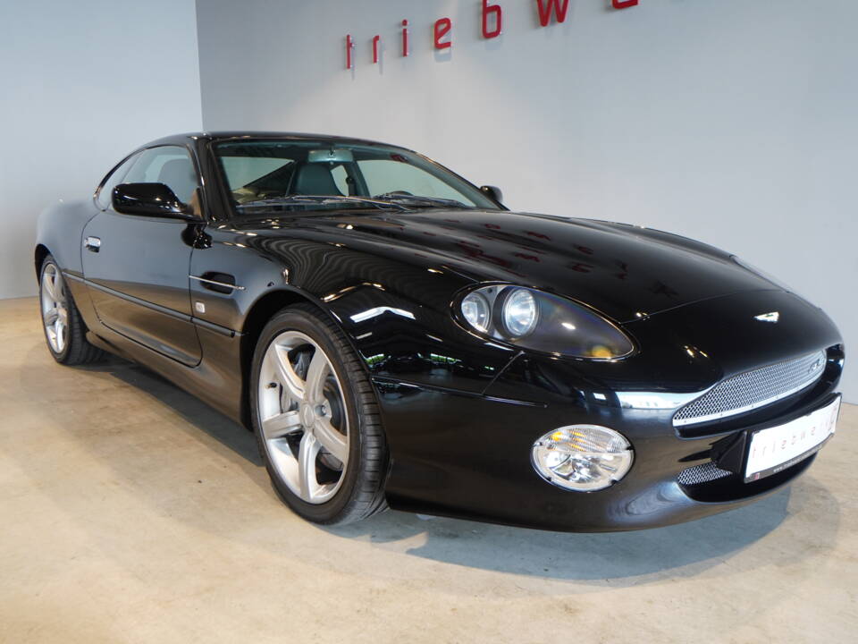 Bild 20/28 von Aston Martin DB 7 Zagato (2004)