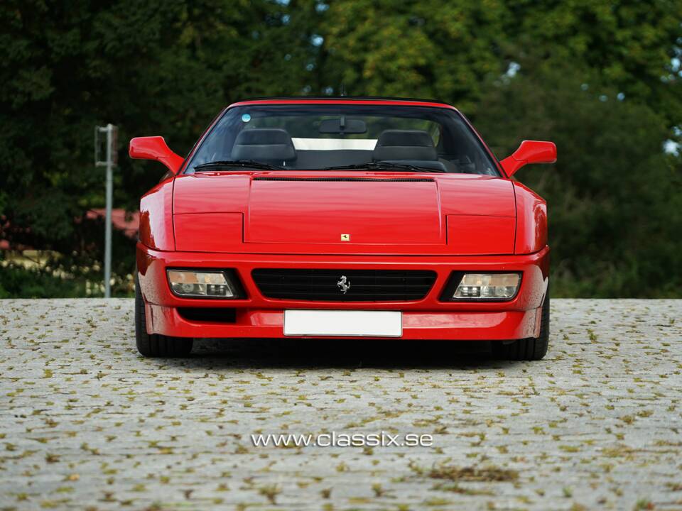 Imagen 2/27 de Ferrari 348 TS (1992)