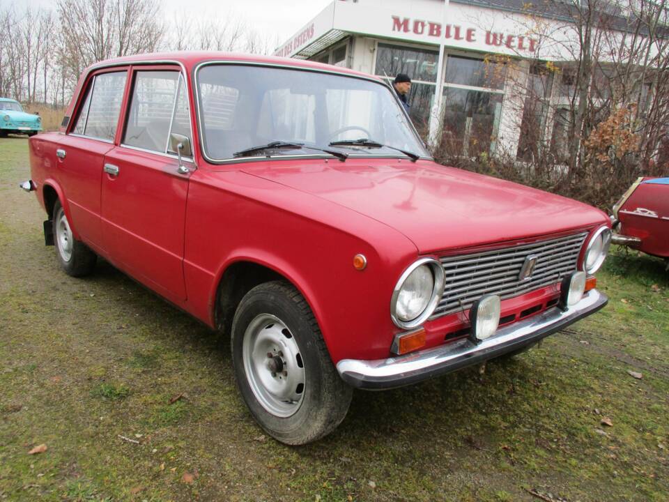 Image 6/35 de Lada 1300 (1979)