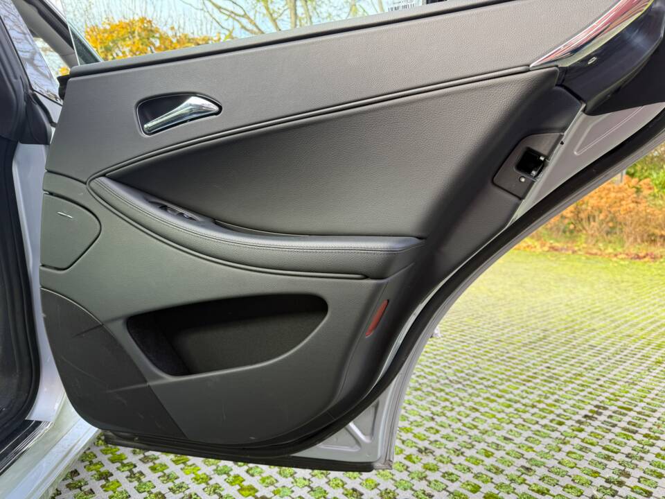 Bild 21/51 von Mercedes-Benz CLS 350 (2005)