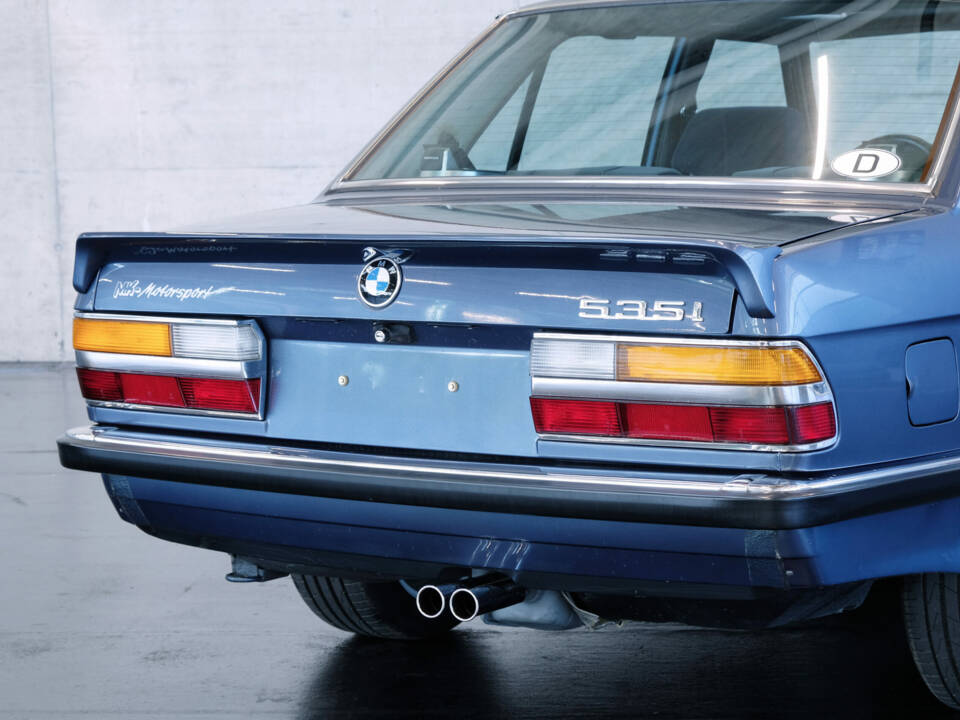 Image 9/23 of BMW 535i (1984)