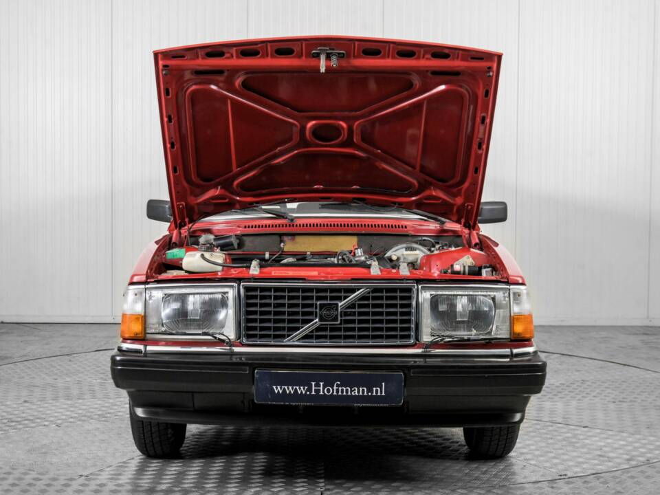 Imagen 35/50 de Volvo 240 Turbo (1983)
