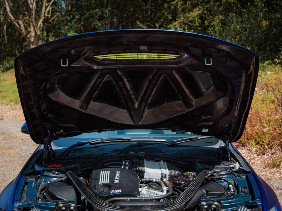Image 20/37 of BMW M3 (2019)