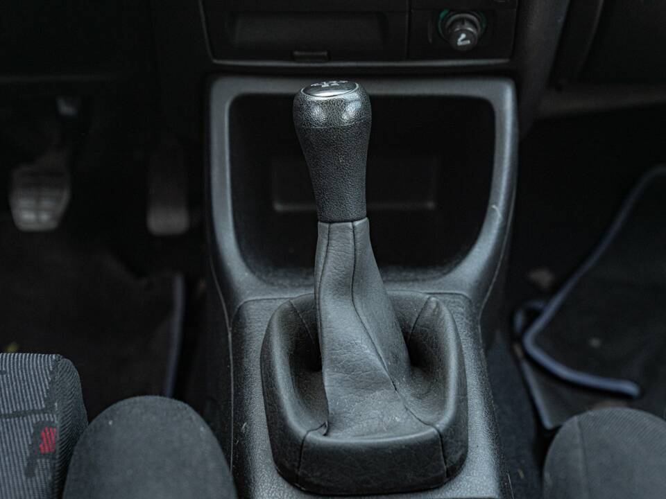 Immagine 37/45 di Volkswagen Golf IV 1.6 (1997)
