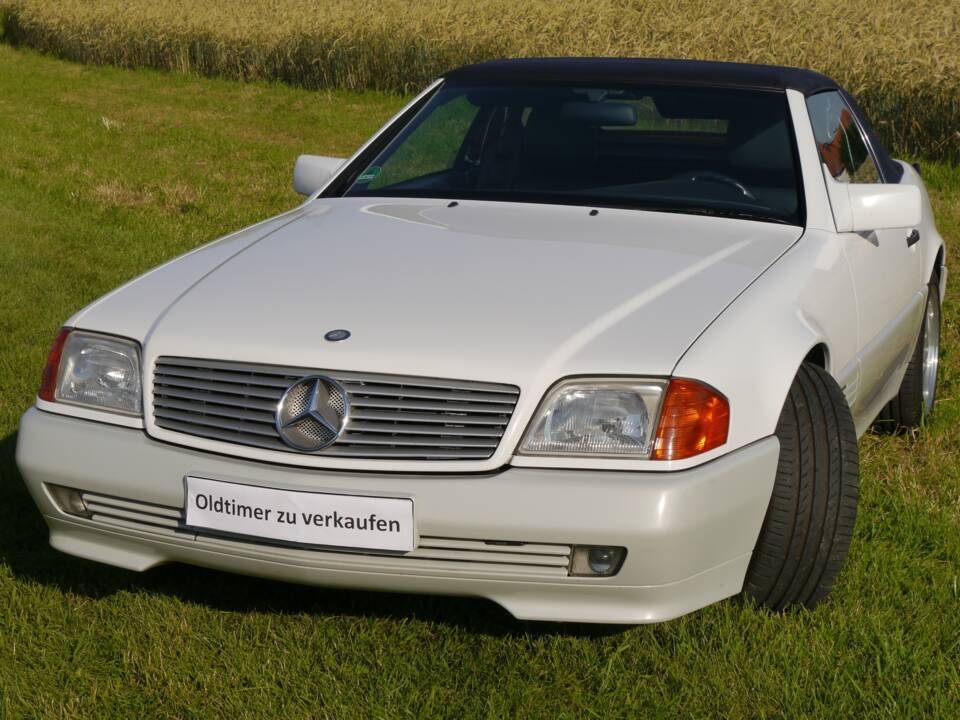 Image 7/18 of Mercedes-Benz 300 SL (1992)