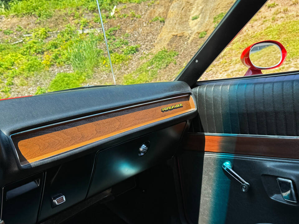 Image 20/81 of Dodge Charger Super Bee 440 (1971)