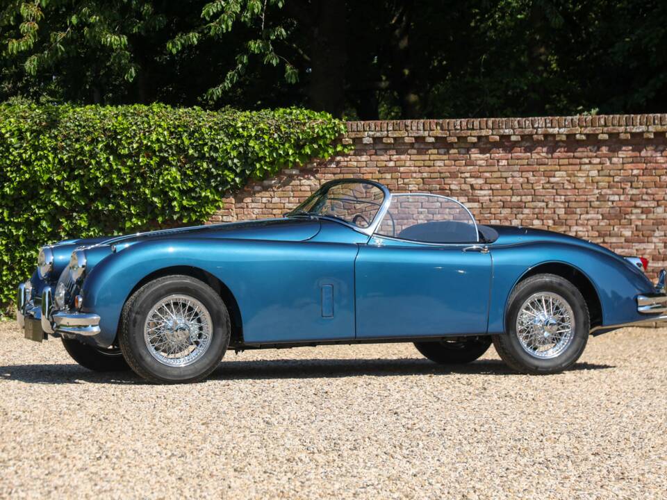 Image 22/50 of Jaguar XK 150 3.4 S OTS (1958)