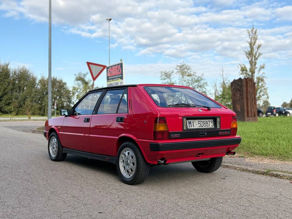 Afbeelding 3/11 van Lancia Delta HF Turbo (1986)