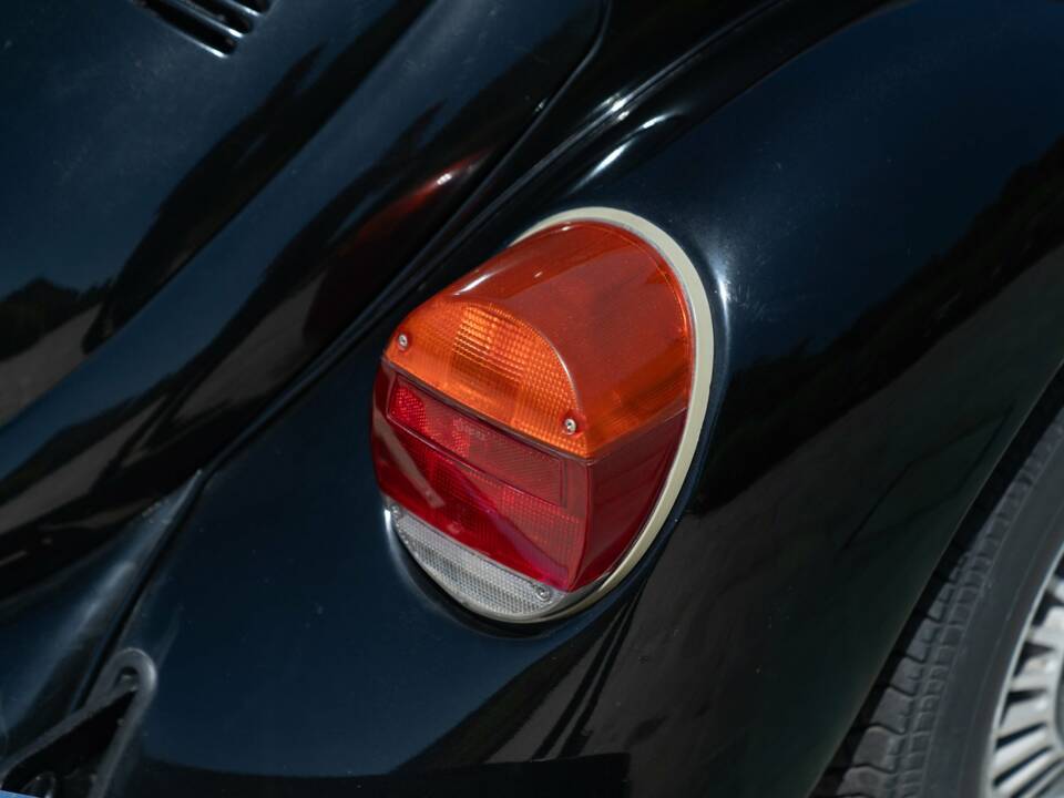 Image 22/50 of Volkswagen Beetle 1303 (1975)