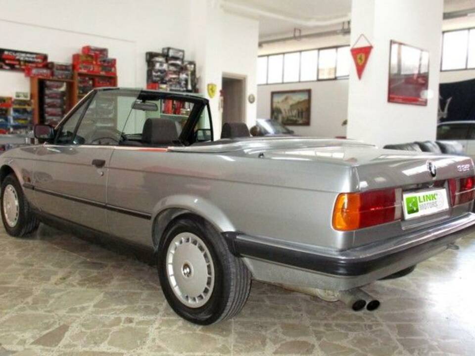 Image 10/10 de BMW 325i (1987)