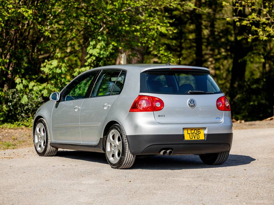 Bild 7/50 von Volkswagen Golf V GTI (2006)