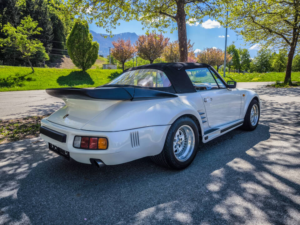 Image 6/36 of Porsche 911 Carrera 3.2 (1985)