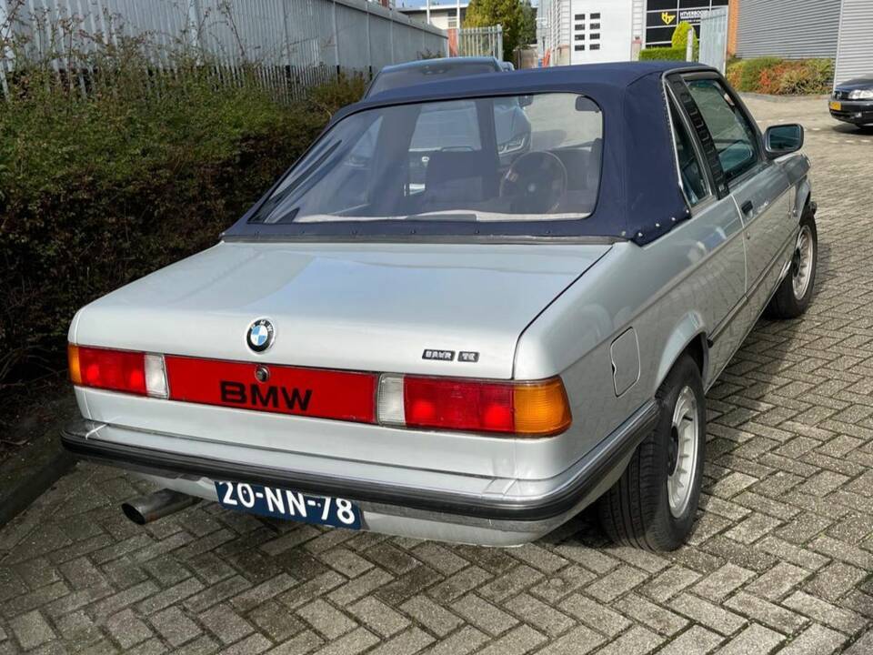 Bild 8/8 von BMW 320 (1976)