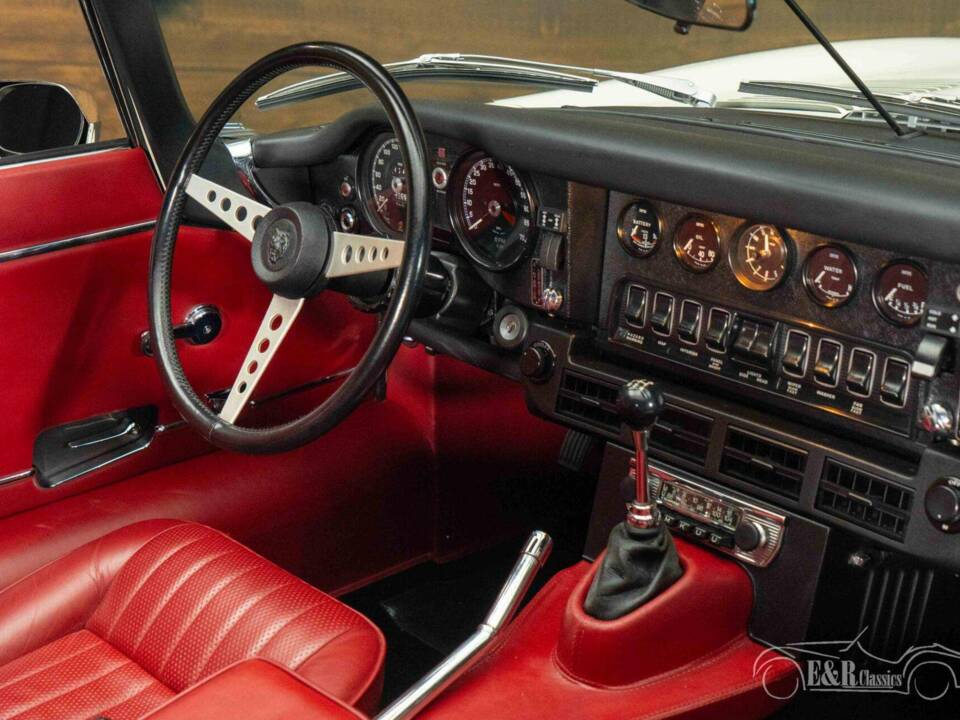 Afbeelding 9/19 van Jaguar E-Type V12 (1974)