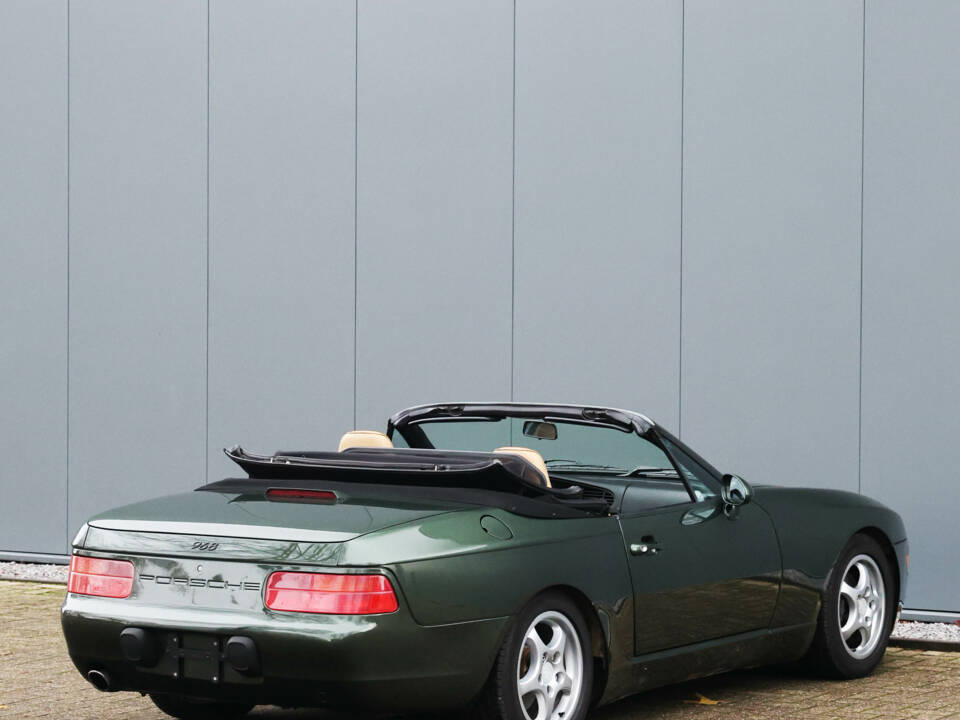 Bild 32/47 von Porsche 968 (1992)