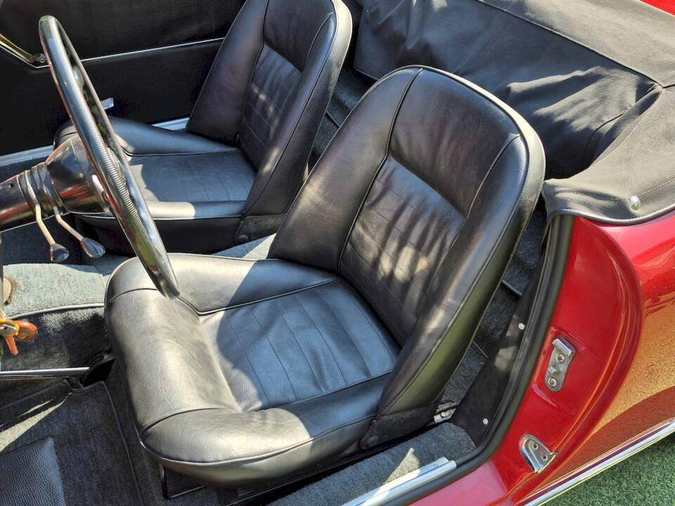 Image 20/63 of FIAT 1200 S OSI (1965)