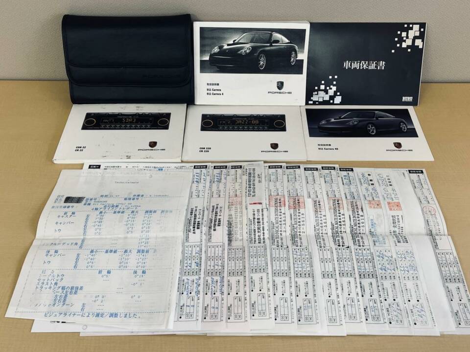 Image 31/39 of Porsche 911 Carrera 4S (2002)