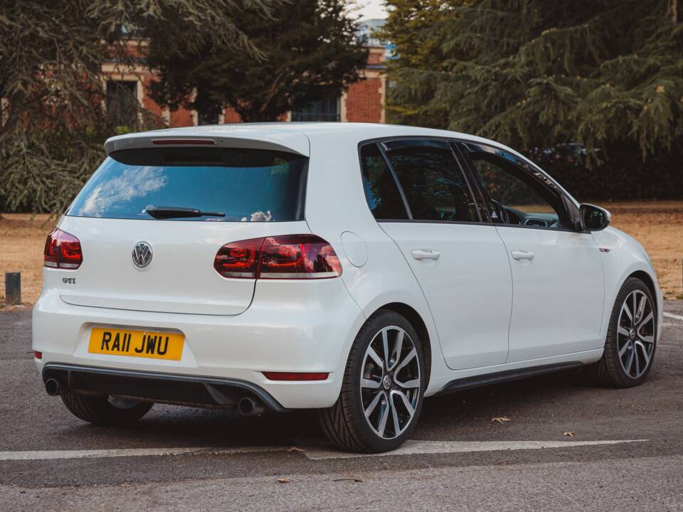Imagen 3/42 de Volkswagen Golf VI GTI (2011)